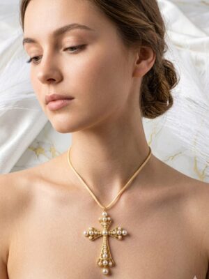 Cross Choker