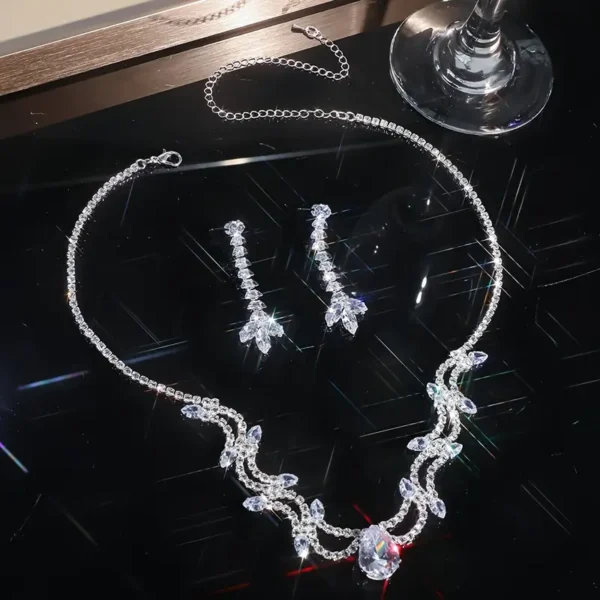 Εlegant Wedding Jewelry Set - Image 4
