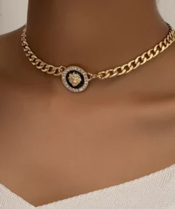Ένα Μοντέρνο Κολιέ με Κεφάλι Λιονταριού, GOLD