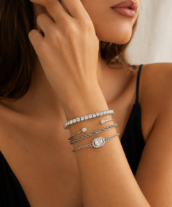 Σετ 4 Γυναικεία Βραχιόλια SILVER και Στριφογυριστή Αλυσίδα με Στρας